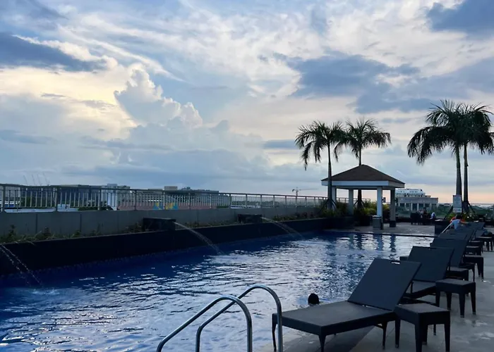 Coast Roxas Blvd Near Moa Arena Ikea 1br With Netflix Hbomax Veranda Apartamento Manila